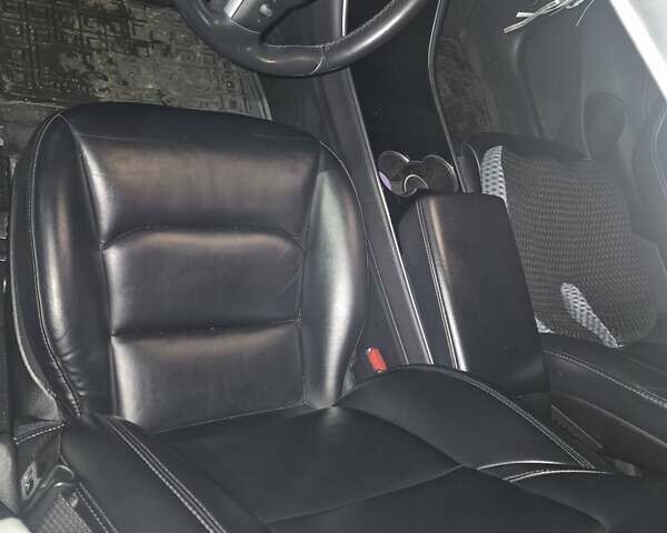 Білий Тесла Модель 3, об'ємом двигуна 0 л та пробігом 145 тис. км за 18000 $, фото 5 на Automoto.ua