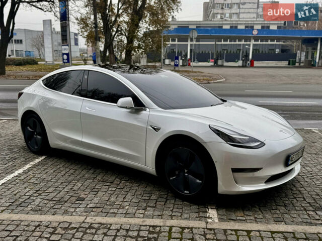Белый Тесла Модель 3, объемом двигателя 0 л и пробегом 50 тыс. км за 23300 $, фото 6 на Automoto.ua