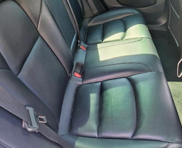 Белый Тесла Модель 3, объемом двигателя 0 л и пробегом 94 тыс. км за 16000 $, фото 1 на Automoto.ua