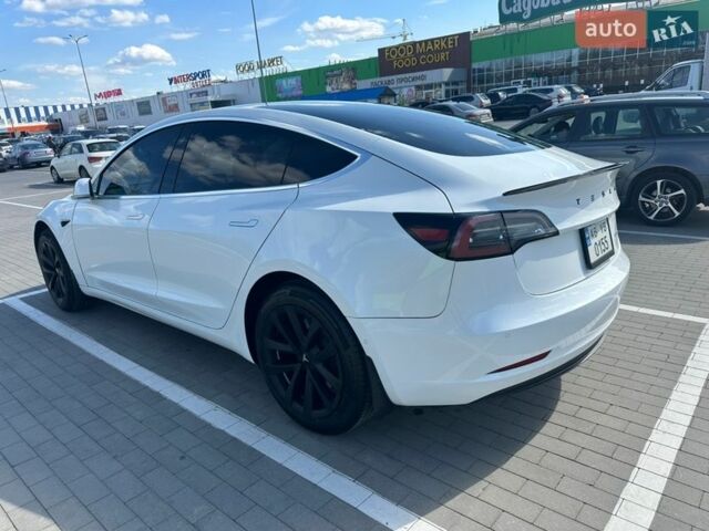 Белый Тесла Модель 3, объемом двигателя 0 л и пробегом 160 тыс. км за 17650 $, фото 4 на Automoto.ua