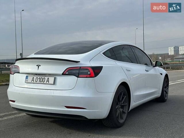 Белый Тесла Модель 3, объемом двигателя 0 л и пробегом 85 тыс. км за 17300 $, фото 5 на Automoto.ua