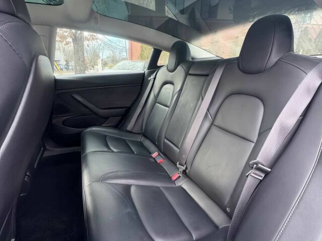 Білий Тесла Модель 3, об'ємом двигуна 0 л та пробігом 38 тис. км за 10000 $, фото 13 на Automoto.ua