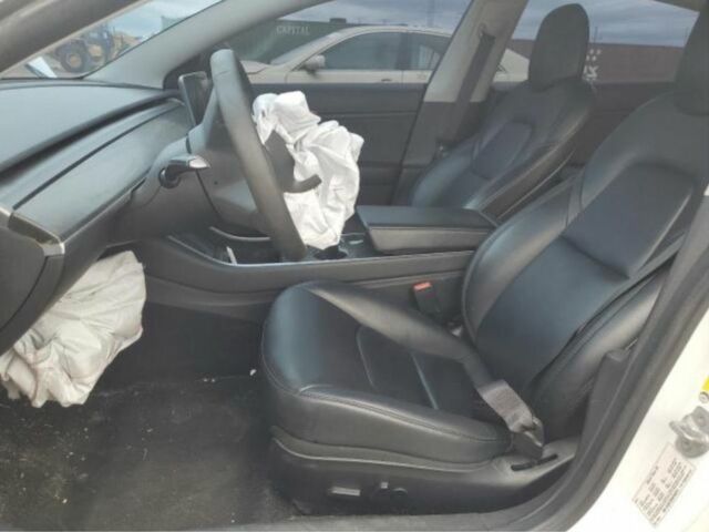 Белый Тесла Модель 3, объемом двигателя 0 л и пробегом 190 тыс. км за 12500 $, фото 6 на Automoto.ua