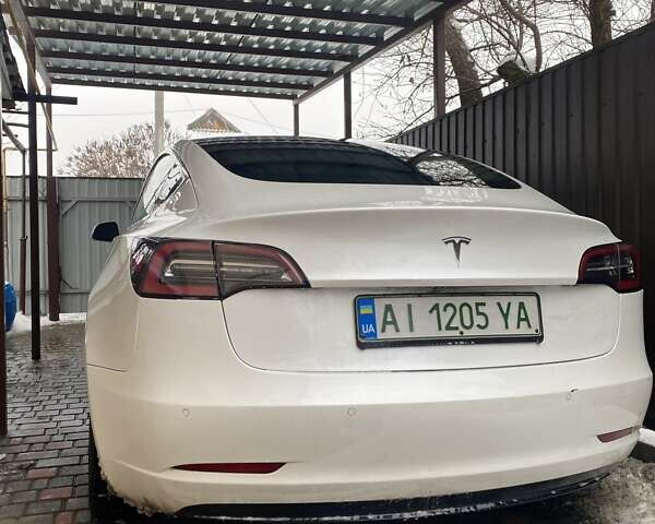 Білий Тесла Модель 3, об'ємом двигуна 0 л та пробігом 95 тис. км за 14999 $, фото 2 на Automoto.ua