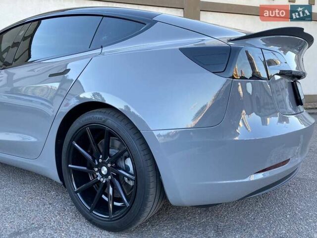 Білий Тесла Модель 3, об'ємом двигуна 0 л та пробігом 95 тис. км за 16500 $, фото 4 на Automoto.ua