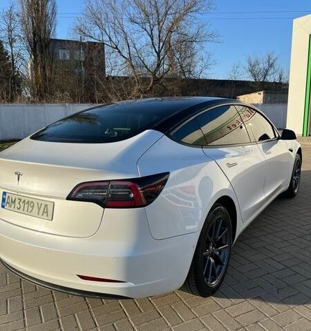 Белый Тесла Модель 3, объемом двигателя 0 л и пробегом 155 тыс. км за 16300 $, фото 10 на Automoto.ua