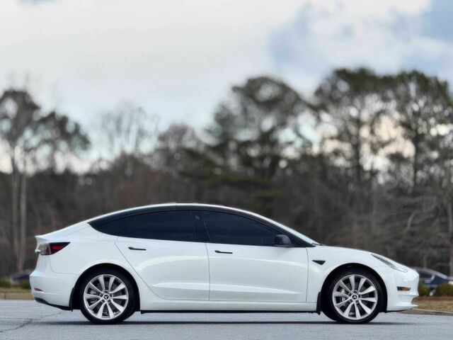 Белый Тесла Модель 3, объемом двигателя 0 л и пробегом 53 тыс. км за 12700 $, фото 2 на Automoto.ua