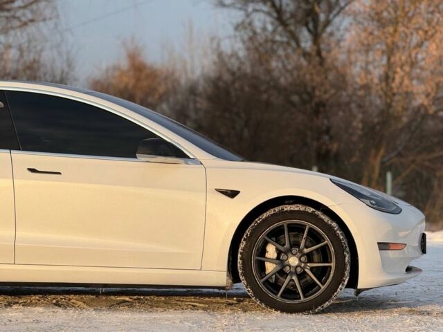 Білий Тесла Модель 3, об'ємом двигуна 0 л та пробігом 190 тис. км за 15950 $, фото 9 на Automoto.ua