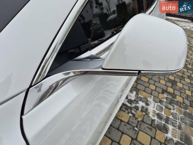 Білий Тесла Модель 3, об'ємом двигуна 0 л та пробігом 87 тис. км за 20700 $, фото 9 на Automoto.ua