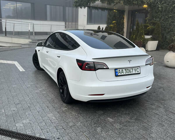 Белый Тесла Модель 3, объемом двигателя 0 л и пробегом 137 тыс. км за 17300 $, фото 8 на Automoto.ua