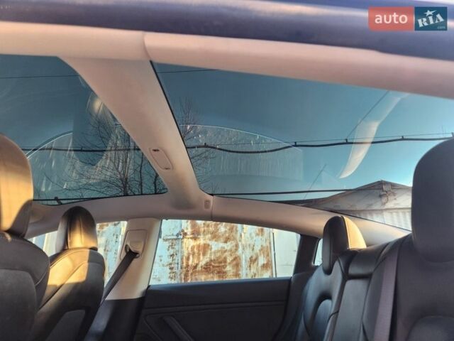 Белый Тесла Модель 3, объемом двигателя 0 л и пробегом 183 тыс. км за 15250 $, фото 30 на Automoto.ua