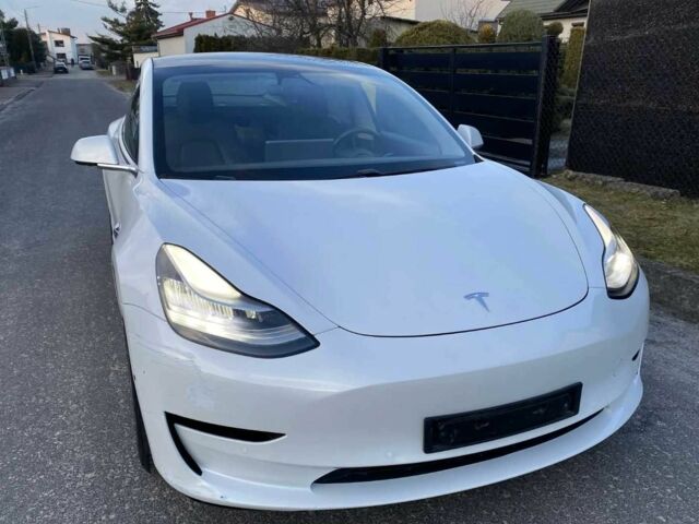 Белый Тесла Модель 3, объемом двигателя 0 л и пробегом 94 тыс. км за 13450 $, фото 14 на Automoto.ua