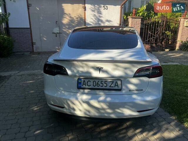 Белый Тесла Модель 3, объемом двигателя 0 л и пробегом 72 тыс. км за 22500 $, фото 6 на Automoto.ua