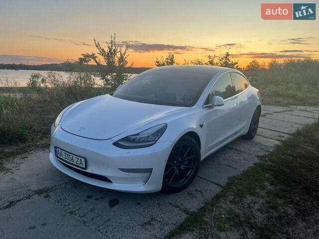 Білий Тесла Модель 3, об'ємом двигуна 0 л та пробігом 224 тис. км за 12500 $, фото 3 на Automoto.ua