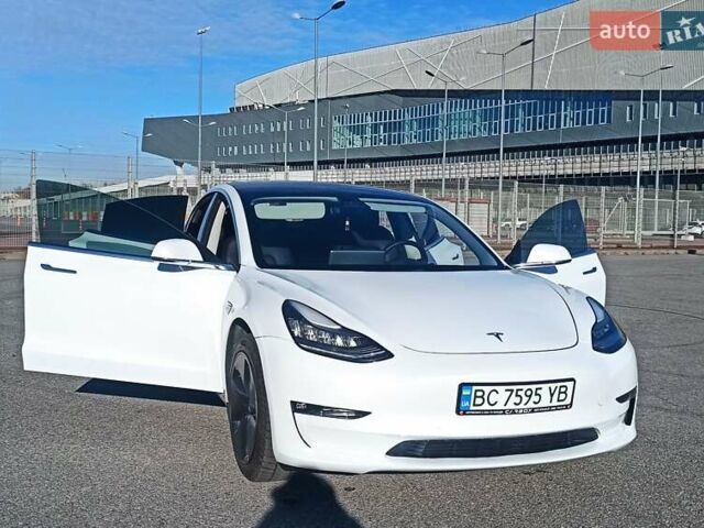 Білий Тесла Модель 3, об'ємом двигуна 0 л та пробігом 66 тис. км за 19000 $, фото 19 на Automoto.ua