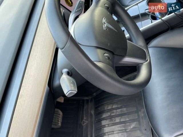 Білий Тесла Модель 3, об'ємом двигуна 0 л та пробігом 66 тис. км за 15900 $, фото 5 на Automoto.ua