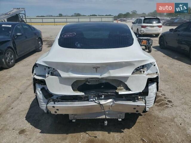 Білий Тесла Модель 3, об'ємом двигуна 0 л та пробігом 46 тис. км за 5200 $, фото 5 на Automoto.ua