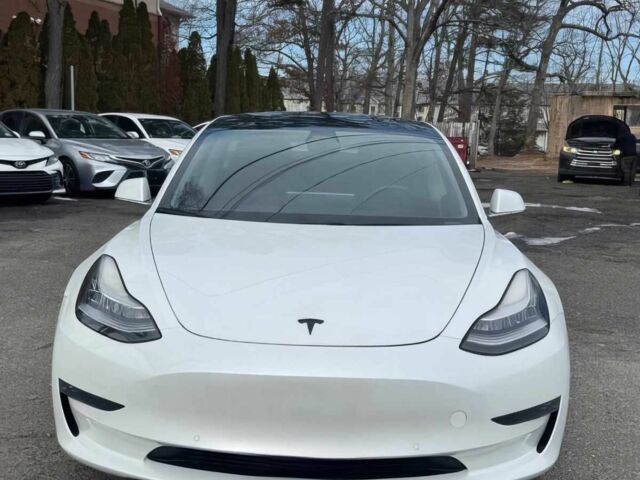 Білий Тесла Модель 3, об'ємом двигуна 0 л та пробігом 38 тис. км за 10000 $, фото 1 на Automoto.ua