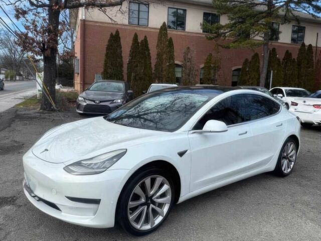 Білий Тесла Модель 3, об'ємом двигуна 0 л та пробігом 38 тис. км за 10000 $, фото 2 на Automoto.ua