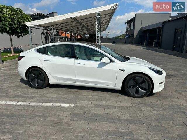 Белый Тесла Модель 3, объемом двигателя 0 л и пробегом 108 тыс. км за 17000 $, фото 13 на Automoto.ua