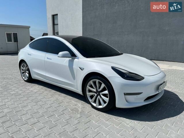 Білий Тесла Модель 3, об'ємом двигуна 0 л та пробігом 108 тис. км за 18400 $, фото 7 на Automoto.ua