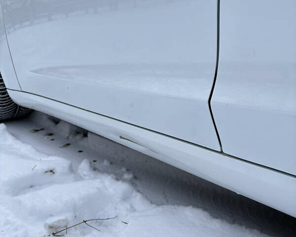 Білий Тесла Модель 3, об'ємом двигуна 0 л та пробігом 96 тис. км за 19000 $, фото 21 на Automoto.ua