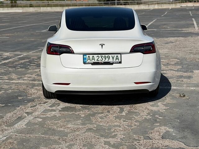 Белый Тесла Модель 3, объемом двигателя 0 л и пробегом 33 тыс. км за 18500 $, фото 8 на Automoto.ua