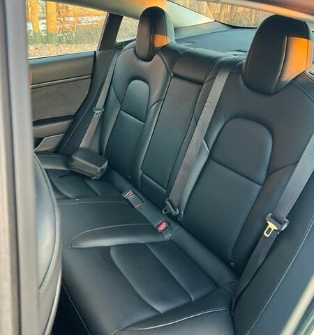 Белый Тесла Модель 3, объемом двигателя 0 л и пробегом 62 тыс. км за 22400 $, фото 20 на Automoto.ua