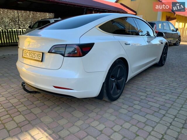 Белый Тесла Модель 3, объемом двигателя 0 л и пробегом 235 тыс. км за 16200 $, фото 7 на Automoto.ua