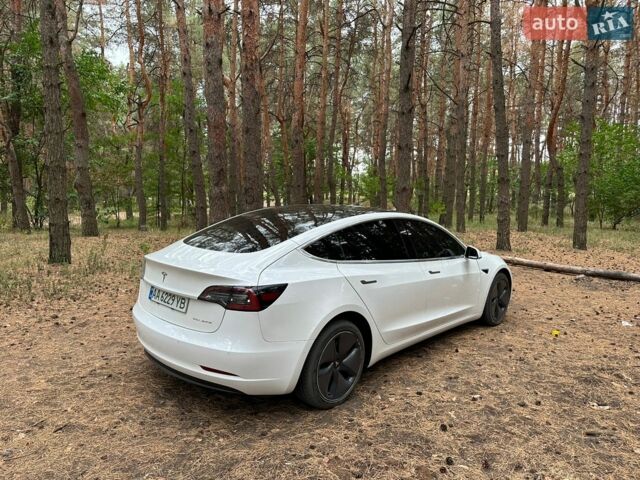 Білий Тесла Модель 3, об'ємом двигуна 0 л та пробігом 140 тис. км за 17999 $, фото 5 на Automoto.ua
