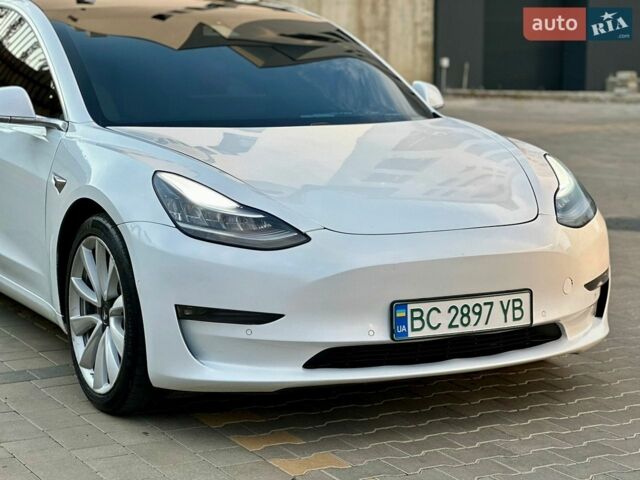 Білий Тесла Модель 3, об'ємом двигуна 0 л та пробігом 172 тис. км за 15500 $, фото 6 на Automoto.ua