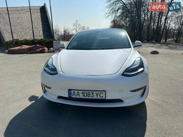 Белый Тесла Модель 3, объемом двигателя 0 л и пробегом 80 тыс. км за 19600 $, фото 4 на Automoto.ua