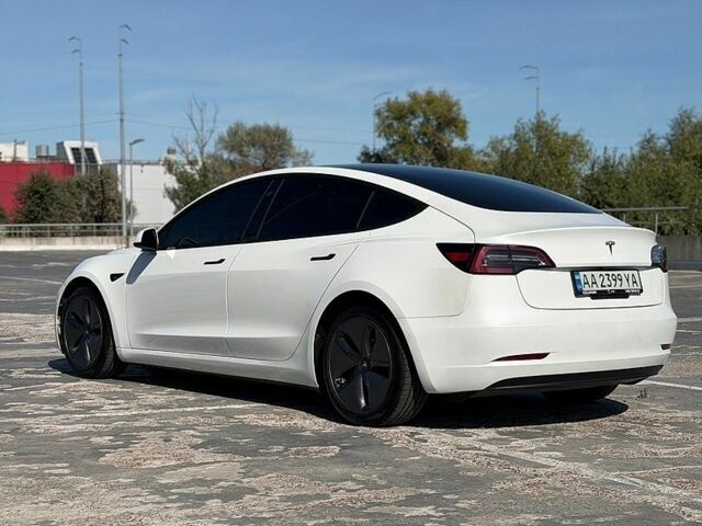 Белый Тесла Модель 3, объемом двигателя 0 л и пробегом 33 тыс. км за 18500 $, фото 10 на Automoto.ua