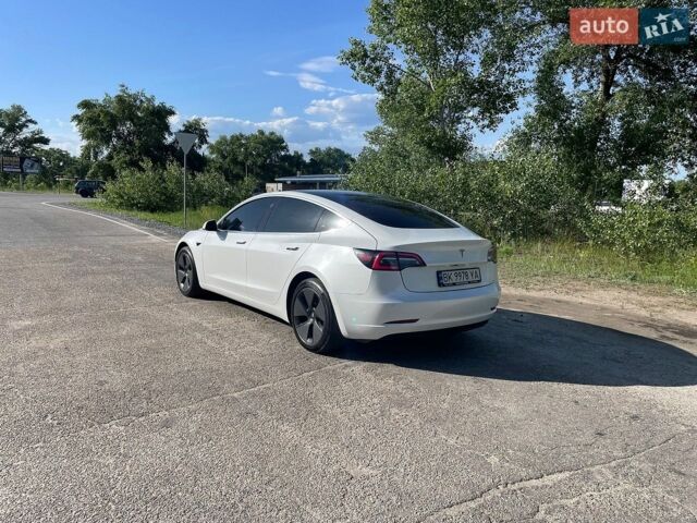 Білий Тесла Модель 3, об'ємом двигуна 0 л та пробігом 201 тис. км за 14500 $, фото 3 на Automoto.ua