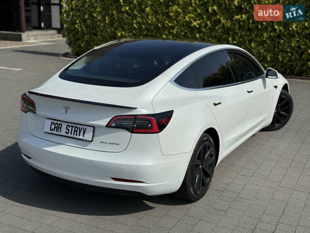 Белый Тесла Модель 3, объемом двигателя 0 л и пробегом 103 тыс. км за 17700 $, фото 21 на Automoto.ua