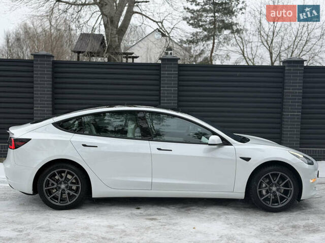 Белый Тесла Модель 3, объемом двигателя 0 л и пробегом 85 тыс. км за 14750 $, фото 20 на Automoto.ua