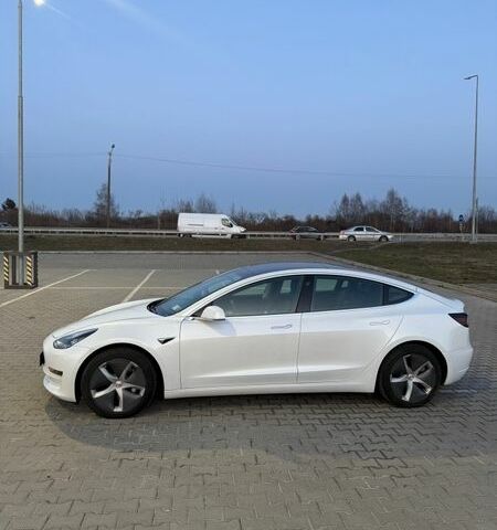 Білий Тесла Модель 3, об'ємом двигуна 0 л та пробігом 89 тис. км за 19500 $, фото 3 на Automoto.ua