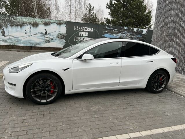Білий Тесла Модель 3, об'ємом двигуна 0 л та пробігом 80 тис. км за 22800 $, фото 4 на Automoto.ua