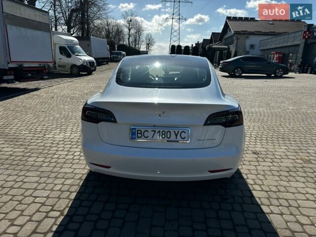 Белый Тесла Модель 3, объемом двигателя 0 л и пробегом 116 тыс. км за 16500 $, фото 7 на Automoto.ua