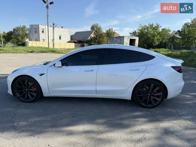 Белый Тесла Модель 3, объемом двигателя 0 л и пробегом 57 тыс. км за 21000 $, фото 54 на Automoto.ua
