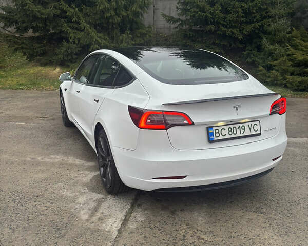 Білий Тесла Модель 3, об'ємом двигуна 0 л та пробігом 208 тис. км за 16500 $, фото 6 на Automoto.ua