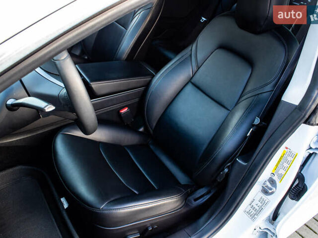 Белый Тесла Модель 3, объемом двигателя 0 л и пробегом 146 тыс. км за 17500 $, фото 36 на Automoto.ua