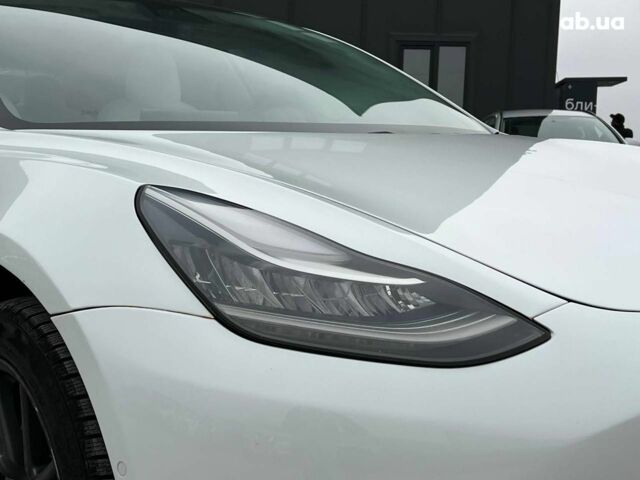 Білий Тесла Модель 3, об'ємом двигуна 0 л та пробігом 203 тис. км за 12000 $, фото 11 на Automoto.ua