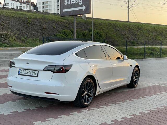 Белый Тесла Модель 3, объемом двигателя 0 л и пробегом 118 тыс. км за 14800 $, фото 3 на Automoto.ua