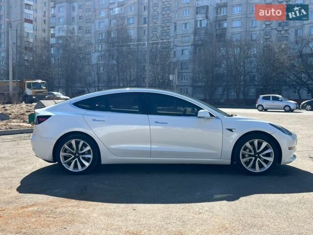 Білий Тесла Модель 3, об'ємом двигуна 0 л та пробігом 175 тис. км за 14700 $, фото 3 на Automoto.ua
