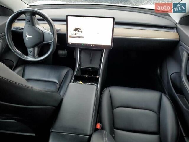 Белый Тесла Модель 3, объемом двигателя 0 л и пробегом 122 тыс. км за 6000 $, фото 7 на Automoto.ua