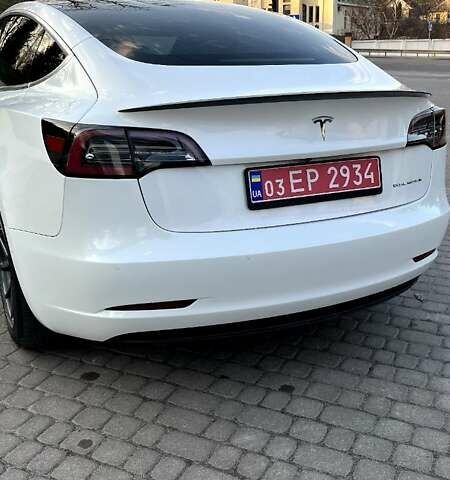 Белый Тесла Модель 3, объемом двигателя 0 л и пробегом 97 тыс. км за 19900 $, фото 15 на Automoto.ua