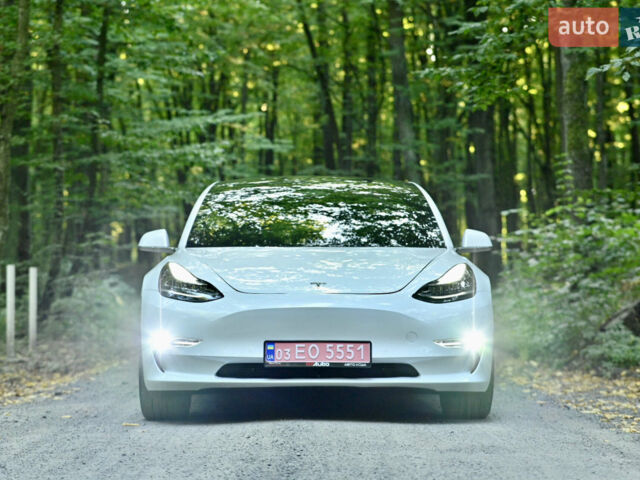 Білий Тесла Модель 3, об'ємом двигуна 0 л та пробігом 159 тис. км за 24000 $, фото 9 на Automoto.ua
