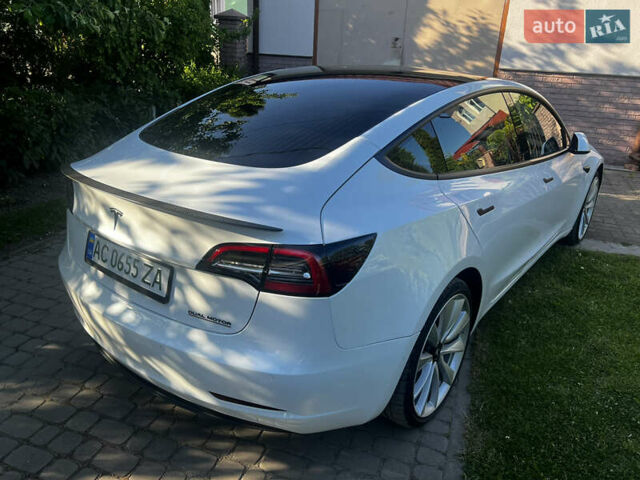 Белый Тесла Модель 3, объемом двигателя 0 л и пробегом 72 тыс. км за 22500 $, фото 7 на Automoto.ua