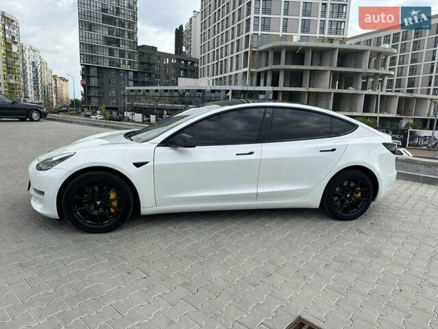 Белый Тесла Модель 3, объемом двигателя 0 л и пробегом 127 тыс. км за 19700 $, фото 6 на Automoto.ua